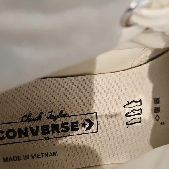 Converse Women's 70 CHUCK TAYLOR Metallic High Top Cream and Light Pink Floral - Picture 9 of 12